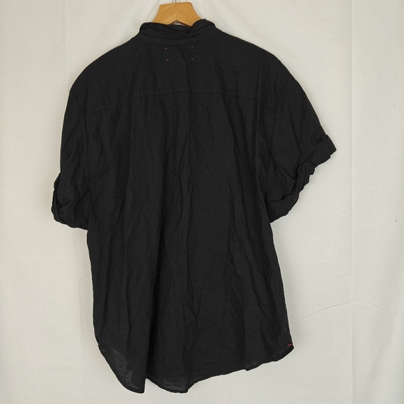 SOLD Xirena Black Channing Button Up Short Sleeve Shirt Size Medium Women's - Picture 13 of 14